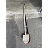 Image 1 : BUNDLE OF SHOVELS