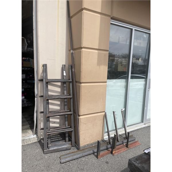 LOT OF METAL CORNERS AND WALL SHELVING BRACKETS