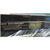 Image 2 : TRIUMP RECREATIONAL BADMINTON SET AND MATRIX MINI SOCCER NET