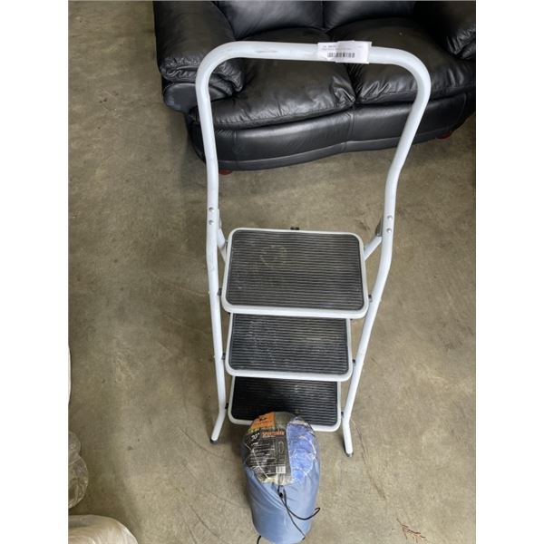 STEP STOOL AND SLEEPING BAG
