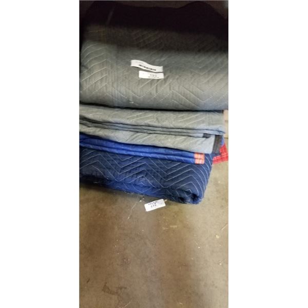 5 MOVING BLANKETS