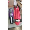 Image 2 : ASSORTED MENS SHOES, FISH SKATEBOARD