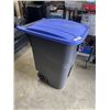 Image 2 : HOUSEHOLD GARBAGE CAN W/ LID