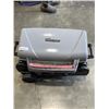 Image 1 : CHAR-BROIL GRILL 2 GO BBQ