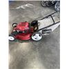 Image 3 : TORO SELF PROPELLED 6.5HP RECYCLER GAS LAWNMOWER, STARTS AND RUNS