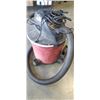 Image 4 : CRAFTSMAN 60 LITRE PORTABLE BLOWER. WORKING