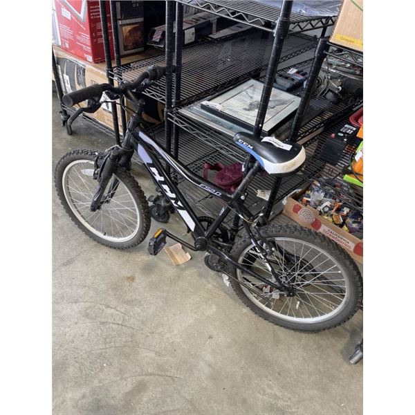 CCM YOUTH MOUNTAIN BIKE