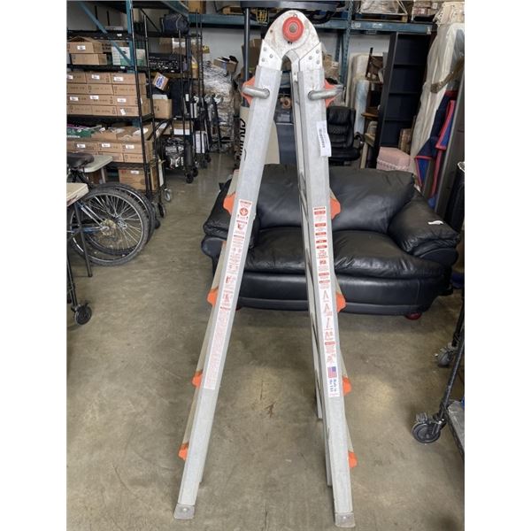 EXTANDABLE A FRAME LADDER
