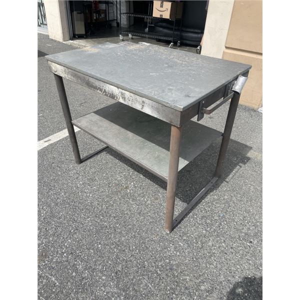 STEEL WELDING TABLE