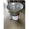 Image 3 : GALVANIZED BUCKET ON STAND
