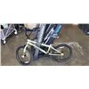 Image 1 : SUPERCYCLE GNAR BMX BIKE