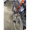 Image 4 : BLACK TEX BIKE