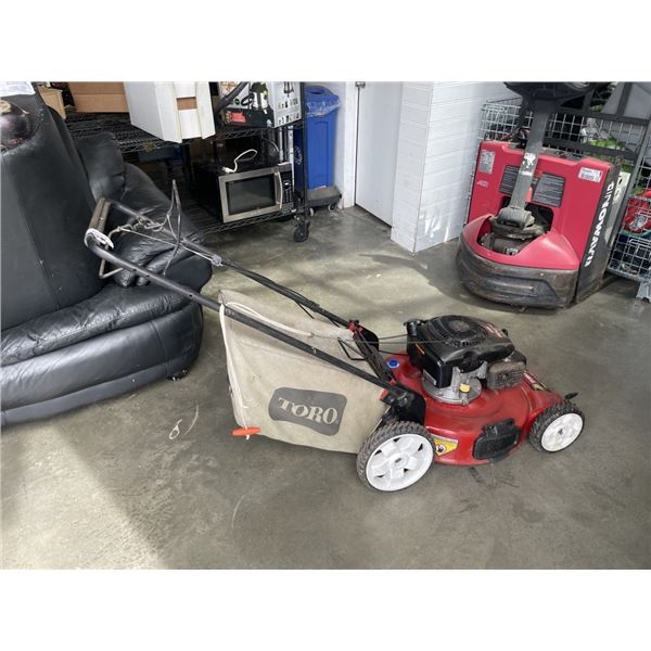 TORO GAS POWERED LAWN MOWER FRONT WHEEL DRIVE