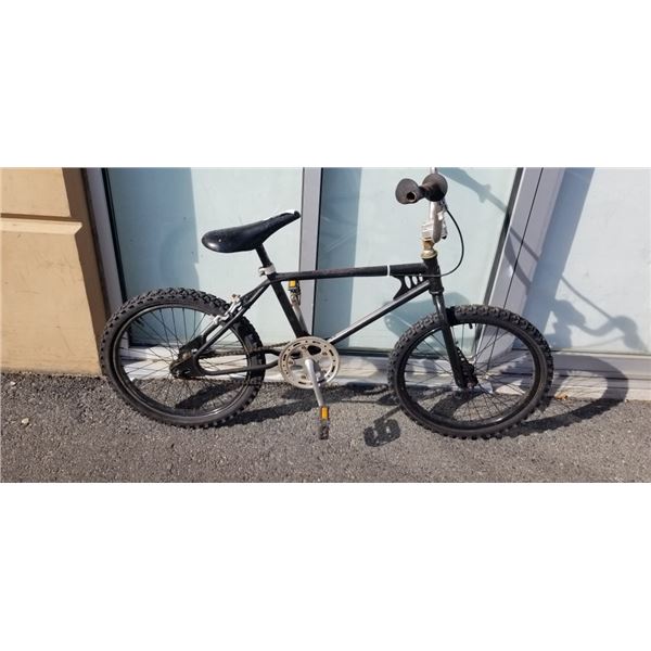 BLACK NO NAME BMX BIKE