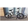 Image 1 : BLACK NO NAME BMX BIKE