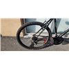 Image 2 : BLACK CCM BIKE