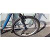 Image 4 : SILVER AND BLUE HYPER BIKE