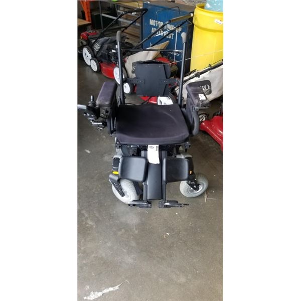 ELECTRIC SCOOTER - NEEDS BATTERY AND NEW BACK CUSHION