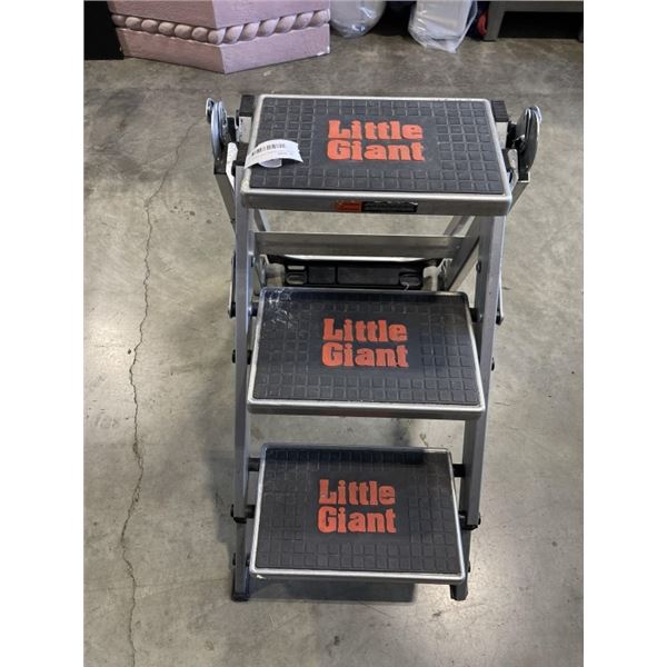 LITTLE GIANT FOLDING STEP LADDER
