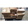 Image 2 : PALLET OF ASSORTED VIVO TRAYS AND MOUNTS