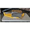 Image 1 : LARGE METAL TILE SAW, WORKING