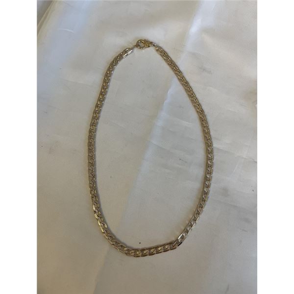 VINTAGE GOLD TONE LINKS NECKLACE