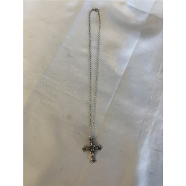VINTAGE STERLING SILVER CROSS PENDANT W/ 925 STERLING SILVER CHAIN NECKLACE
