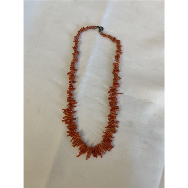 VINTAGE GENUINE RED BRANCH CORAL CHOKER NECKLACE