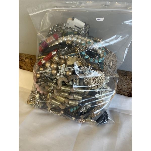 LARGE BAG OF VARIOUS JEWELRY PARTS ETC