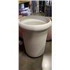 Image 2 : 3 PLANTER VASES. 2 ARE PLASTIC+ MATCHING