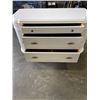 Image 2 : ANTIQUE REFINISHED CABINET