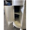 Image 4 : ANTIQUE REFINISHED CABINET