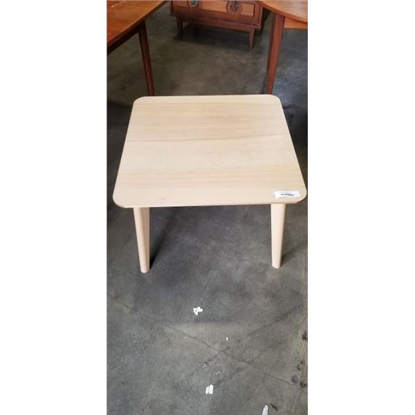 MODERN SQUARE COFFEE TABLE