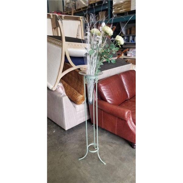 DECORATIVE METAL AND GLASS FLOWER STAND