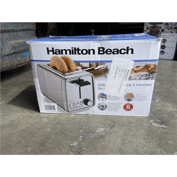 HAMILTON BEACH 2 SLICE MODERN CHROME TOASTER - TESTED WORKING
