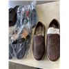 Image 3 : ASSORTED OLUKAI MENS SANDALS AND SLIPPERS SIZES 10-10.5, SOME USED, MOSTLY NEW