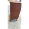 Image 3 : VINTAGE PRINCEVILLE WALNUT 4 DRAWER HIGHBOY DRESSER