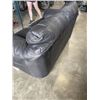 Image 4 : BLACK LEATHER LOVE SEAT