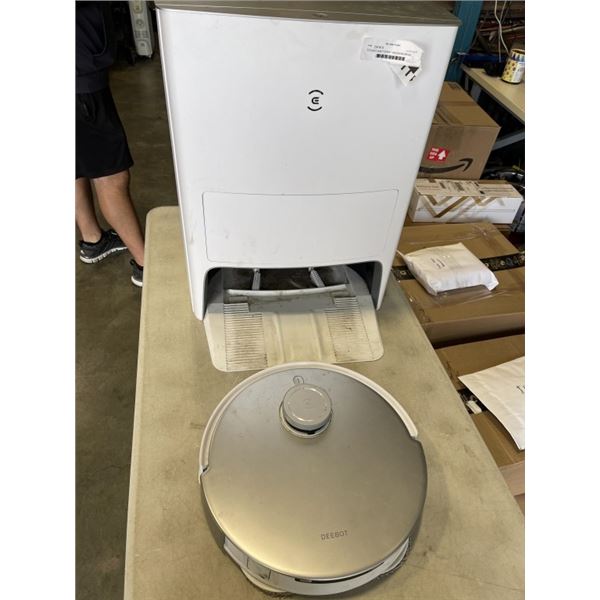ECOVACS DEBOT OMNI ROBOT VACUUM WORKING WITH CHARGING DOCK