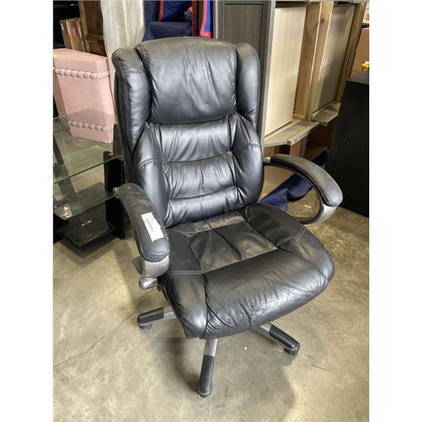 BLACK LEATHER OFFICE CHAIR