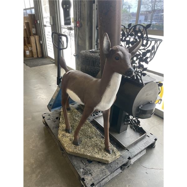 LAWN DEER W/ CEMENT BASE
