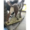 Image 6 : LAWN DEER W/ CEMENT BASE