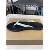 Image 3 : NEW OLUKAI PUAWE SEA GLASS / BLACK SIZE WOMENS 7