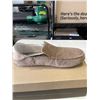 Image 3 : NEW OLUKAI NOHEA HULU TAN / TAN  SIZE WOMENS 9