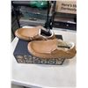 Image 3 : NEW OLUKAI MOLOA SLIPPER TOFFEE / DK WOOD  SIZE MENS 10