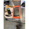 Image 3 : 2 NEW HYPERGEAR FAST CHARGE WIRELESS CHARGERS, WORKS IN PORTRAIT OR LANDSCAPE, CASE COMPATIBLE, INCL