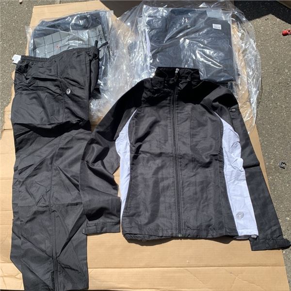 BOX OF 10 NEW FIRST STAR TRACKSUITS BLACK/WHITE WOMEN'S SIZE SMALL