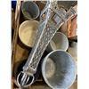 Image 3 : 3 TRAYS OF COLLECTIBLES, KITCHEN ITEMS, PLANTER POTS, ETC
