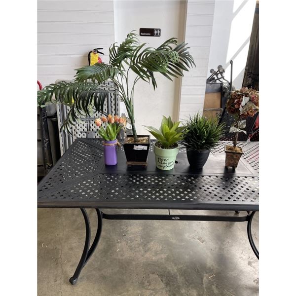 ASSORTED ARITIFICIAL PLANTS