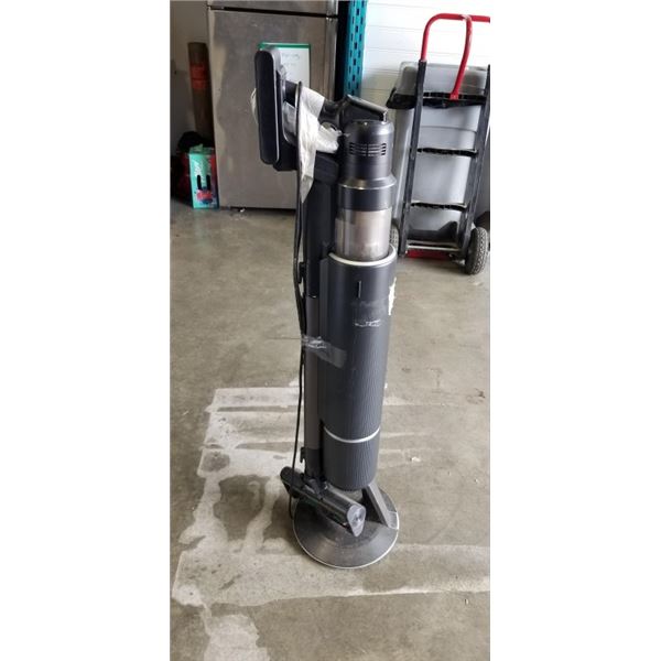 SAMSUNG BESPOKE JET AI POWERED CORDLESS VACUUM WORKING WITH CHARGE STAND JUST NEEDS FILTER